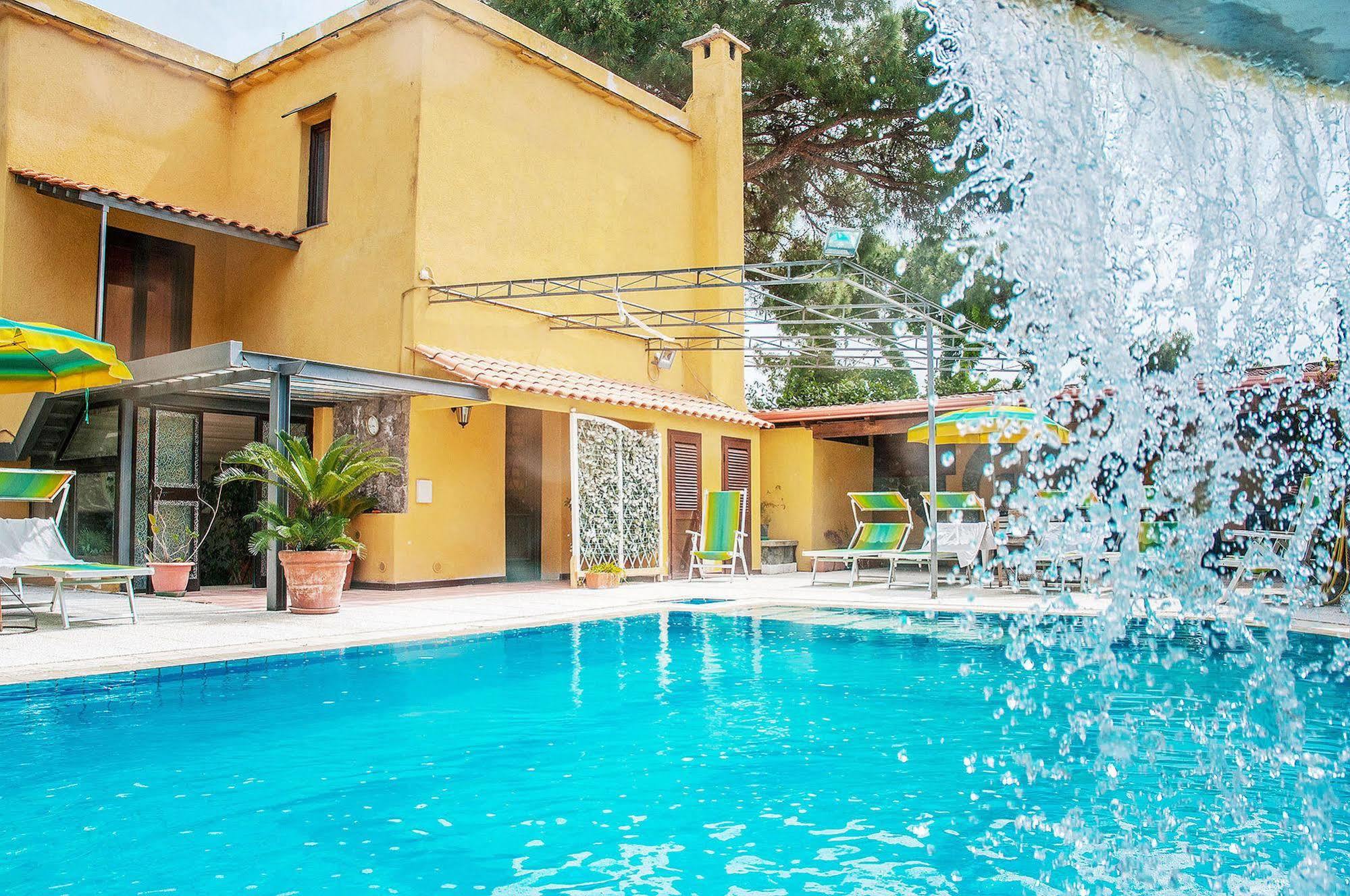 Annabelle Hotel